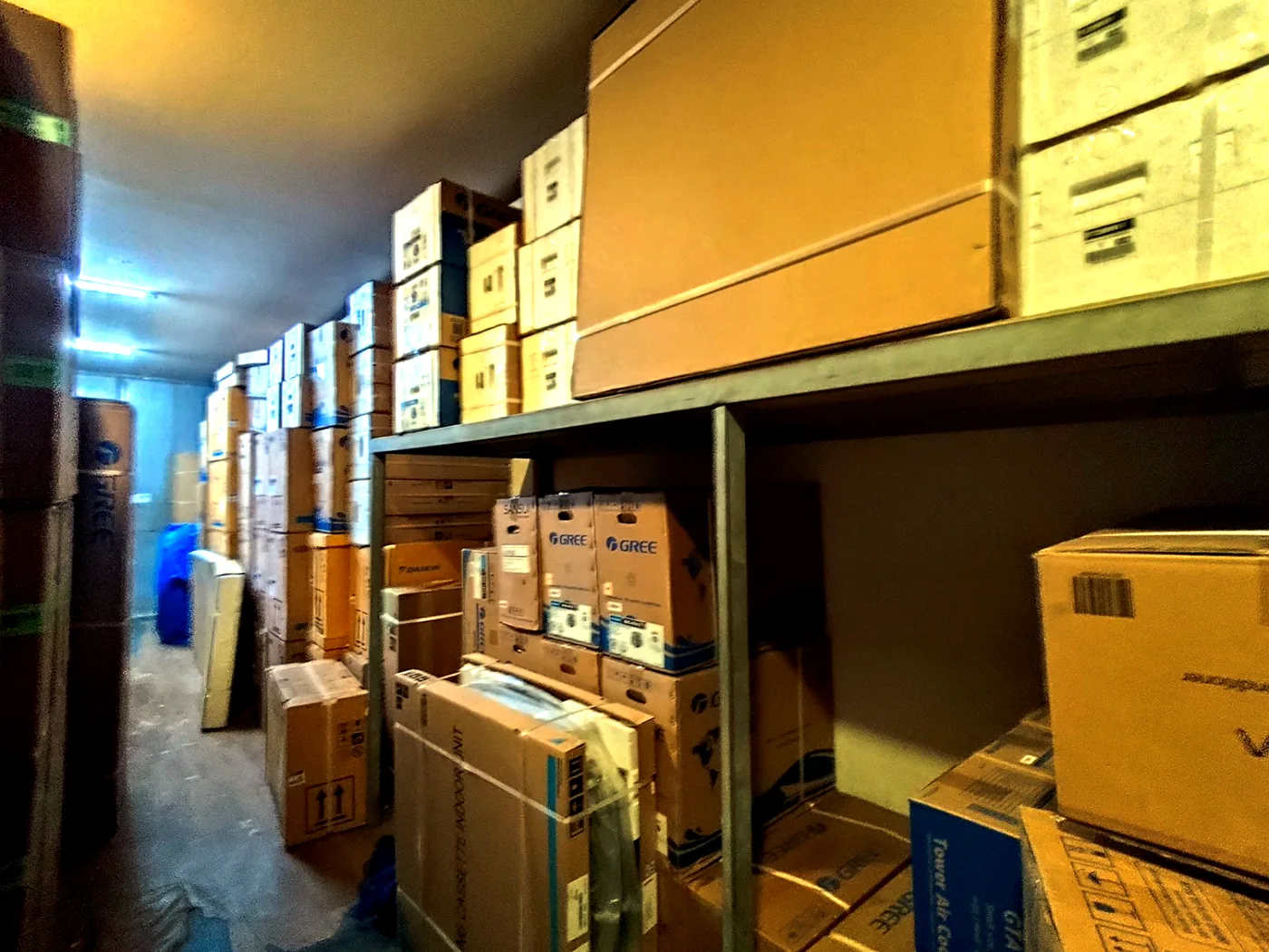 Rak Gudang Stok AC